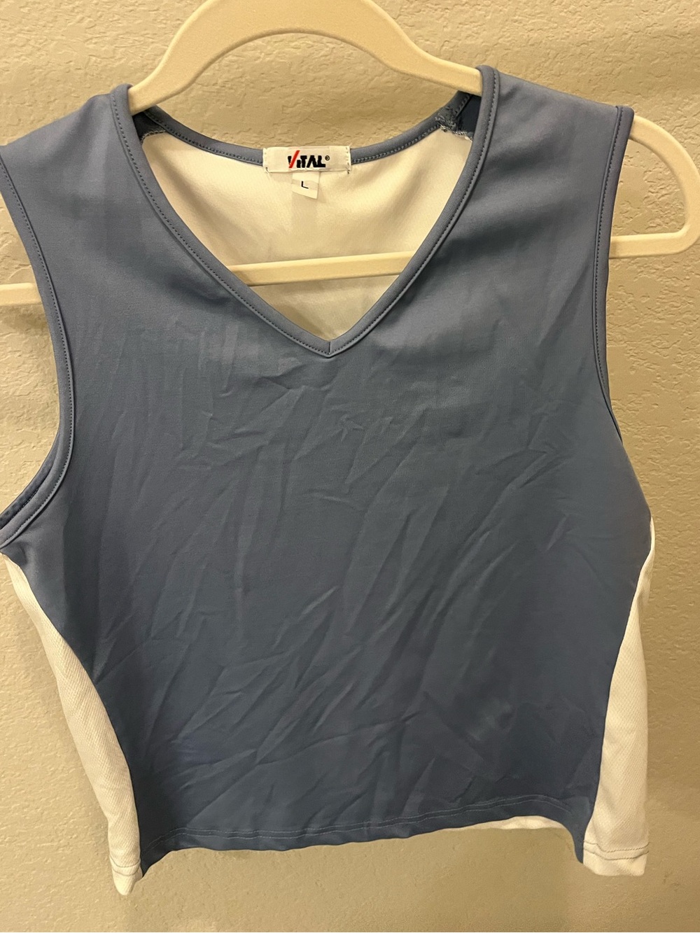 Blue & White Vital Sleeveless V-Neck Performance tennis top size large women’s